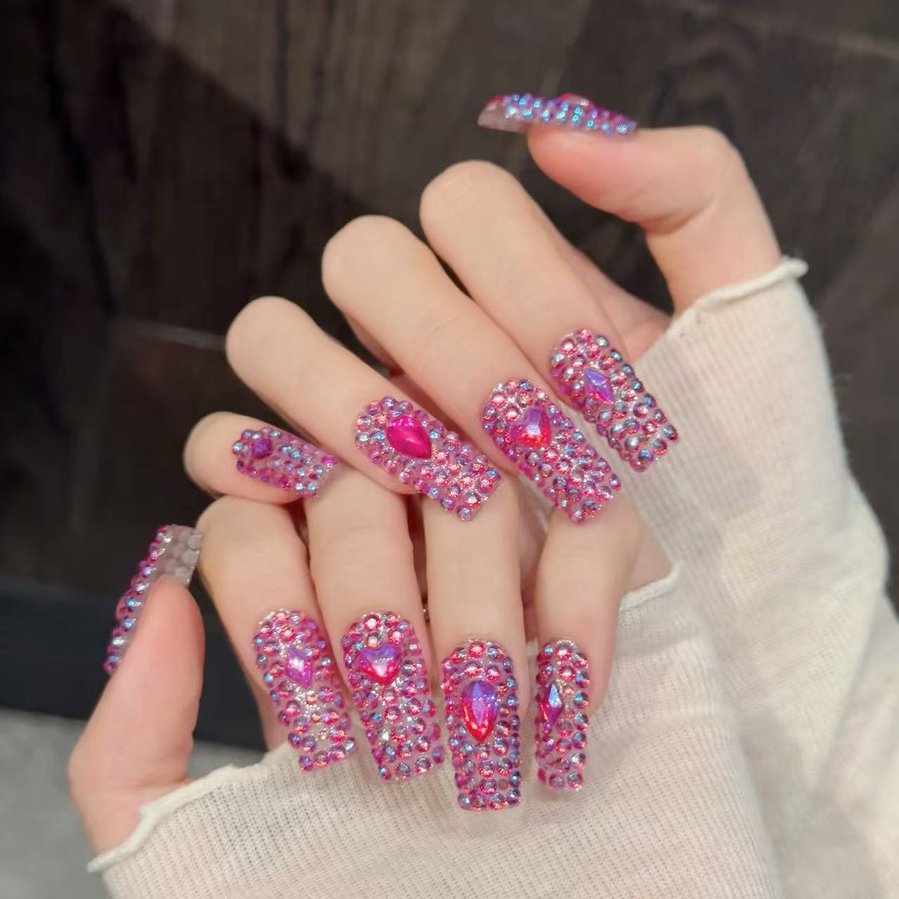 10 قطع من الأظافر الاصطناعية ا - مراجعة Nail Art Fake وسعره