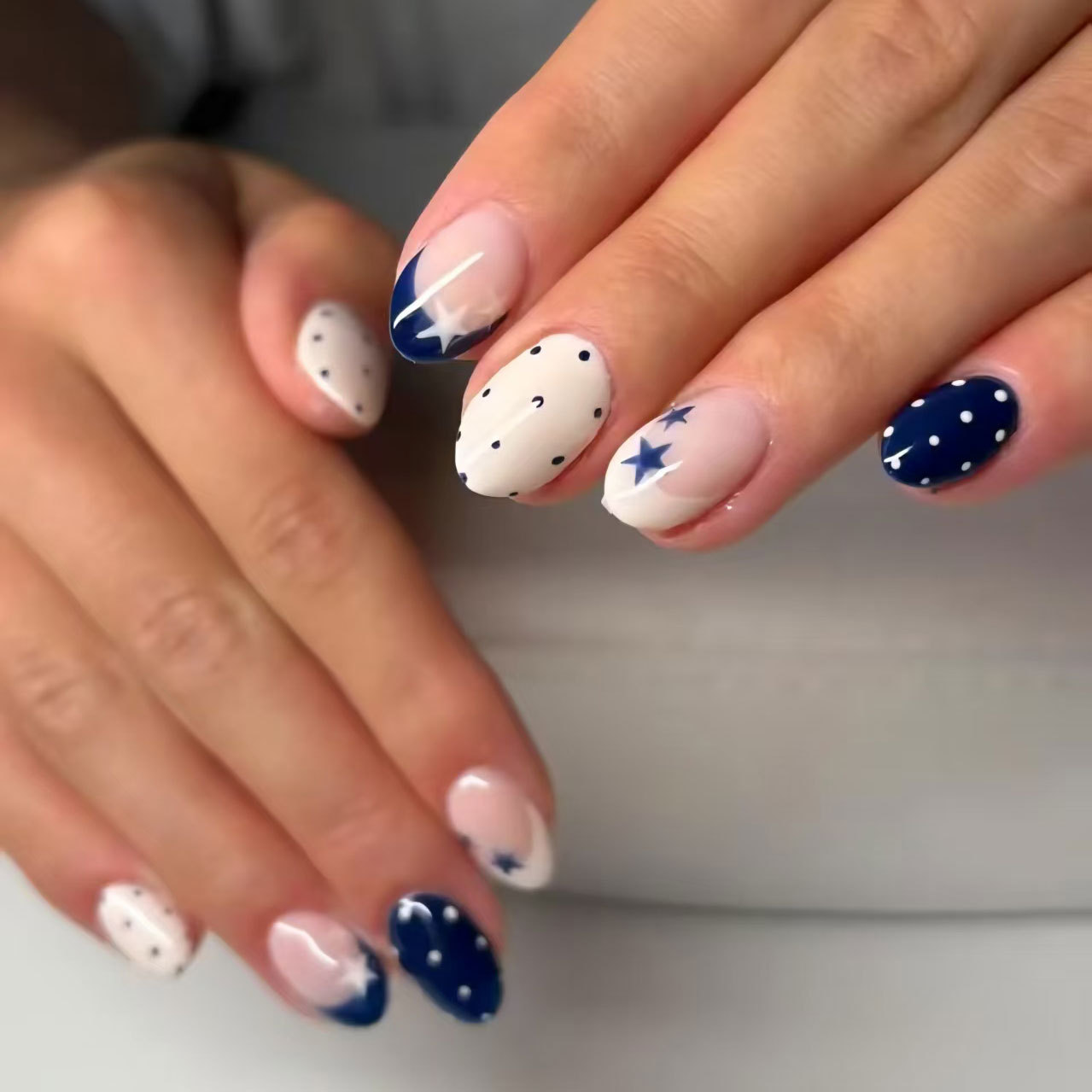 24 قطعة من الأظافر الاصطناعية  - مراجعة Nail Art Fake وسعره