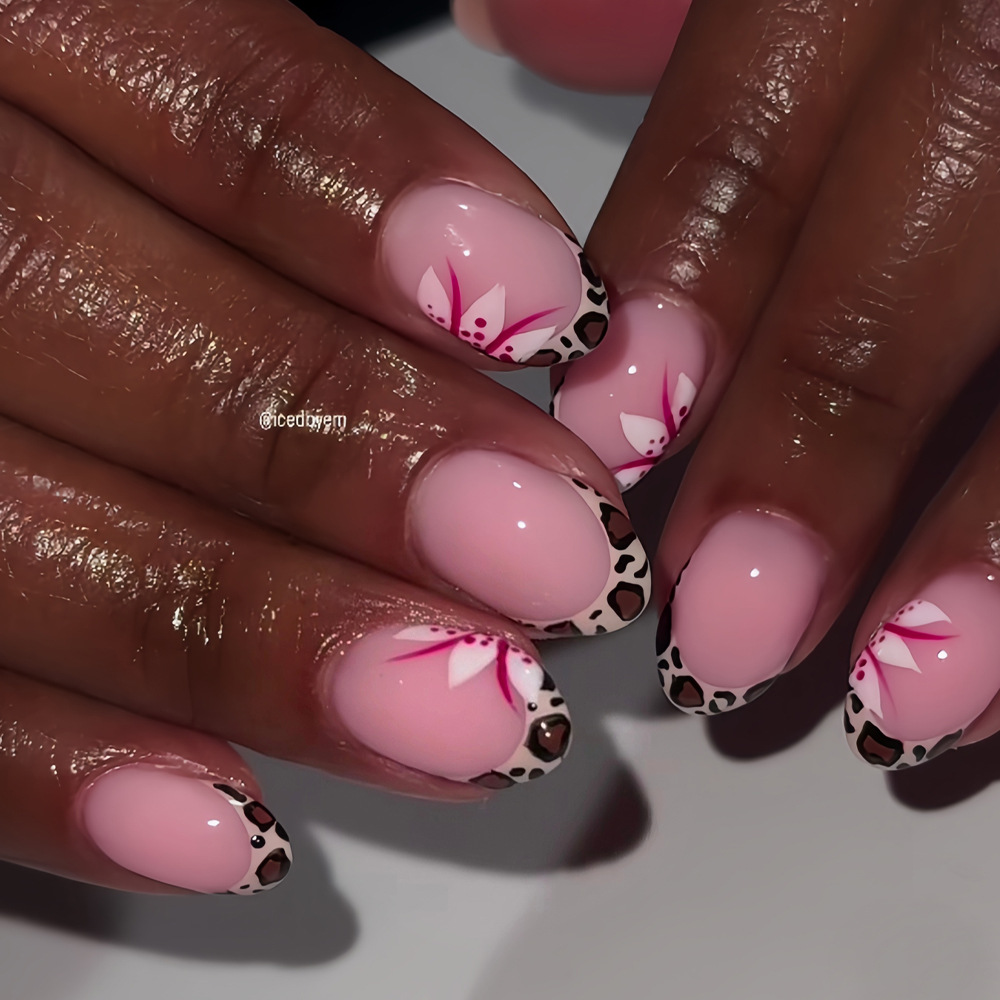 أظافر صناعية قصيرة طويلة للنسا - مراجعة Nail Art Leopard وسعره