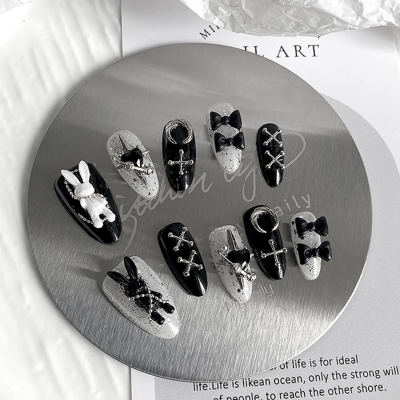 10 قطع من الأظافر الاصطناعية ا - مراجعة Nail Art Y2K وسعره