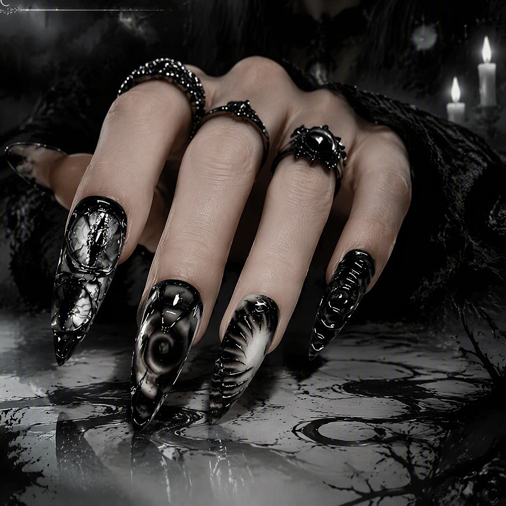 أظافر اصطناعية لامعة بتصميم قو - مراجعة Nail Art Fake وسعره