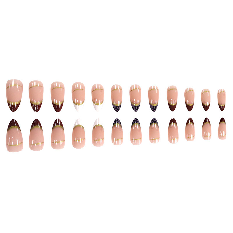 أظافر صناعية متوسطة الحجم للنس - مراجعة Nail Art Leopard وسعره