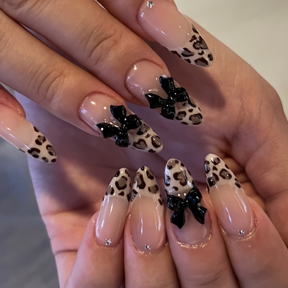 24 قطعة أظافر صناعية فرنسية لو - مراجعة Nail Art Leopard وسعره