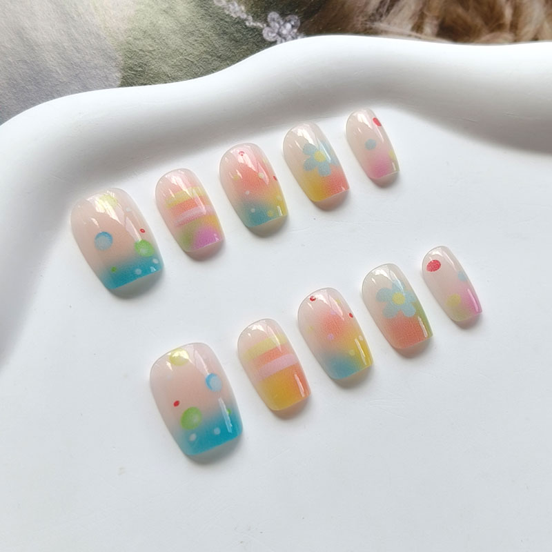 10 قطع من أظافر الفقاعات الملو - مراجعة Nail Art Ombre وسعره