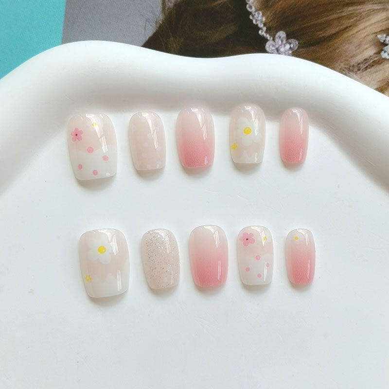 10 قطع من أظافر الفقاعات الملو - مراجعة Nail Art Ombre وسعره
